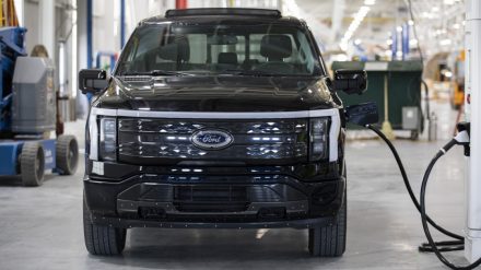 2022-Ford-F-150-Lightning-preproduction-7.jpg