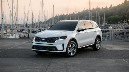 Kia Sorento bản PHEV báo giá từ 45.000 USD, đắt gấp đôi bản thường