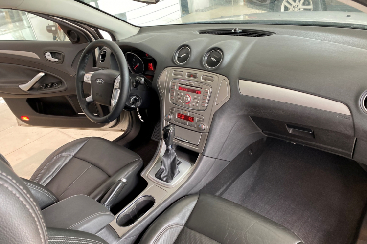 ford-mondeo-otosaigon.com-8.jpeg ford-mondeo-otosaigon.com-8.jpeg