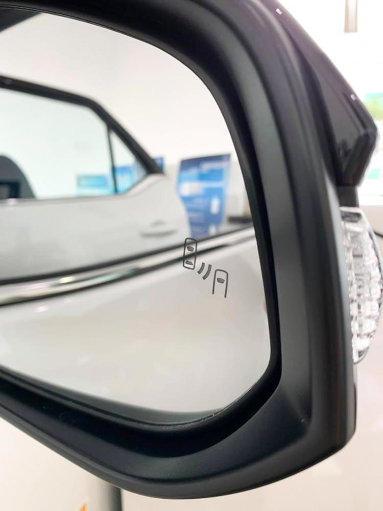 Chi tiết Fortuner GR Sport 2022 có giá 1,3 tỷ đồng tại đại lý ở Thái Lan, sắp về Việt Nam Chi tiết Fortuner GR Sport 2022 có giá 1,3 tỷ đồng tại đại lý ở Thái Lan, sắp về Việt Nam