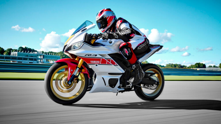 Kỷ niệm 60 năm tham gia MotoGP, Yamaha ra mắt loạt xe motor R1, R7, R3 và R125