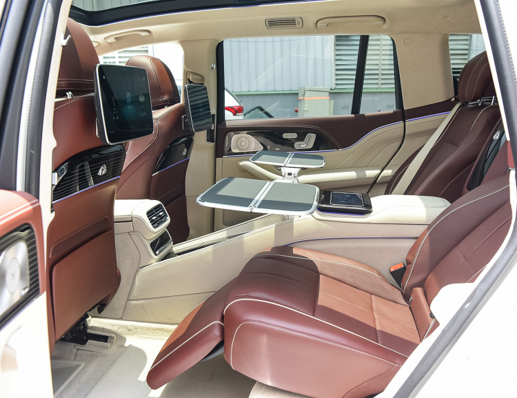 Maybach GLS600 4Matic nhập khẩu mới, model 2021, có xe giao ngay