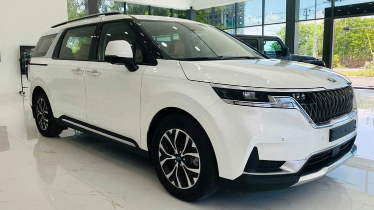 Thông số và trang bị trên Kia Sedona 2022.jpg Thông số và trang bị trên Kia Sedona 2022.jpg