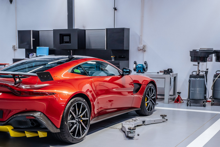 Aston Martin khai trương đại lý đầu tiên tại Việt Nam Aston Martin khai trương đại lý đầu tiên tại Việt Nam