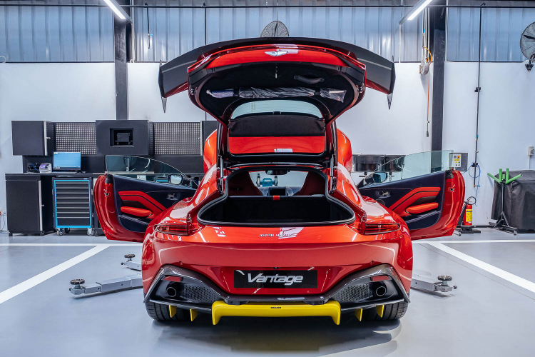 Aston Martin khai trương đại lý đầu tiên tại Việt Nam Aston Martin khai trương đại lý đầu tiên tại Việt Nam