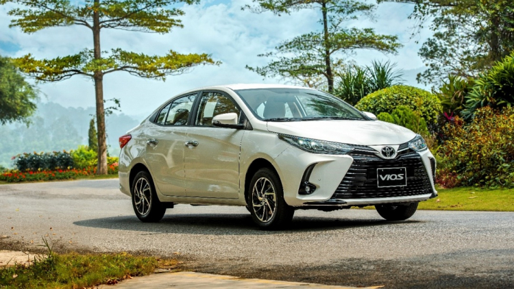 Toyota hỗ trợ lệ phí trước bạ cho Vios và ưu đãi dịch vụ trong tháng 10