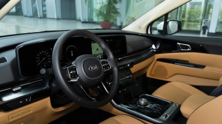Nội thất Kia Carnival 2022.jpg Nội thất Kia Carnival 2022.jpg