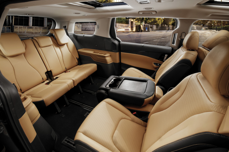 Nội thất Kia Carnival 2022 .jpg Nội thất Kia Carnival 2022 .jpg