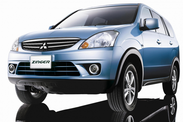 Đầu xe Mitsubishi Zinger