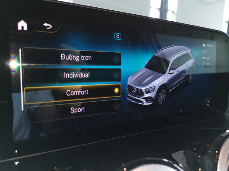 Cận cảnh Mercedes-AMG GLB 35 4MATIC giá 2,69 tỷ đồng vừa về đại lý: xe gia đình nhưng mạnh hơn 300 mã lực Cận cảnh Mercedes-AMG GLB 35 4MATIC giá 2,69 tỷ đồng vừa về đại lý: xe gia đình nhưng mạnh hơn 300 mã lực