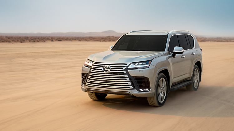 Đầu xe Lexus LX 2022.jpg Đầu xe Lexus LX 2022.jpg