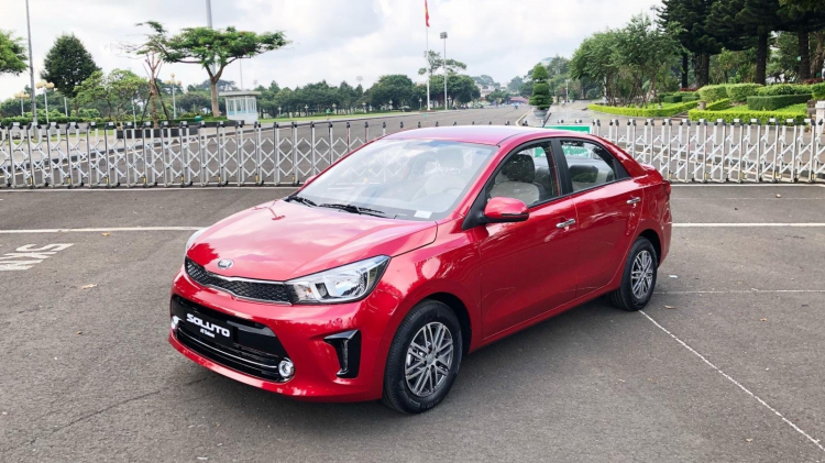 Xe hạng B Kia Soluto