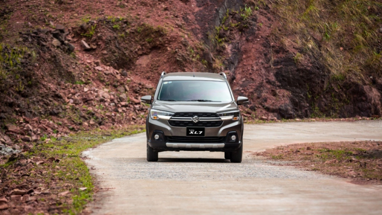 Tìm kiếm SUV tiện nghi, kinh tế? Khách hàng có thể tham khảo nhanh Suzuki XL7