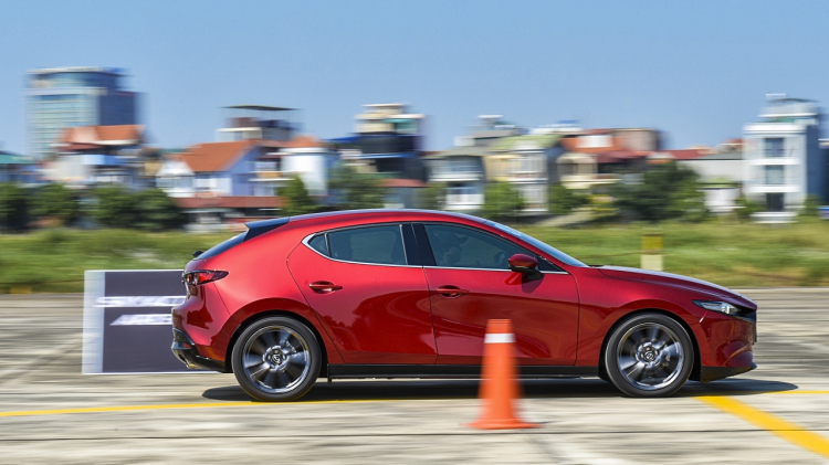 Xe hạng C Mazda3 Sport