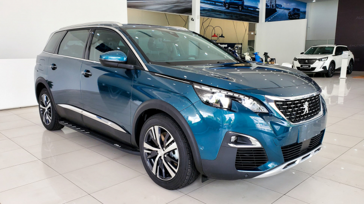 Xe hạng C Peugeot 5008