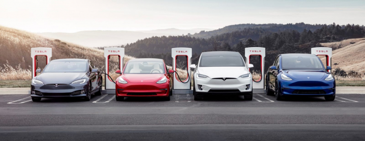 Tesla-hero-Supercharger-charging.jpg