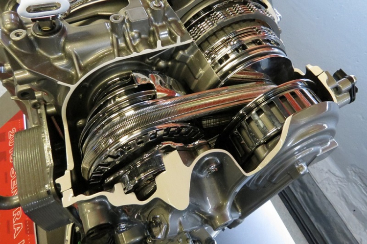 hộp số vô cấp CVT.jpg hộp số vô cấp CVT.jpg