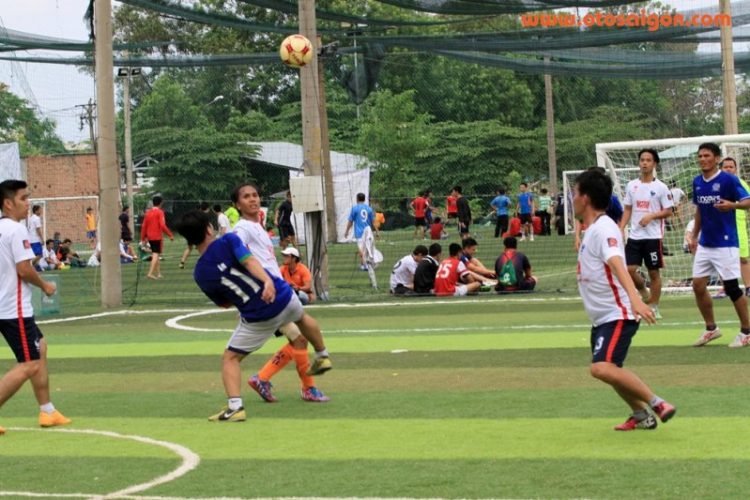 Trực tiếp giải bóng đá OS Futsal Champions League 2015