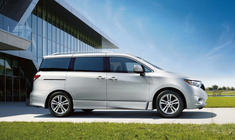 Toyota Sienna Hybrid 2021 giá hơn 4 tỷ vẫn đều đặn về nước phục vụ đại gia Việt