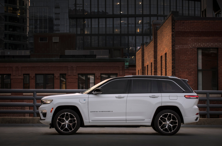 2022-Jeep-Grand-Cherokee-53.jpg 2022-Jeep-Grand-Cherokee-53.jpg