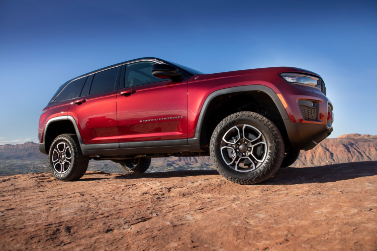 2022-Jeep-Grand-Cherokee-17.jpg 2022-Jeep-Grand-Cherokee-17.jpg