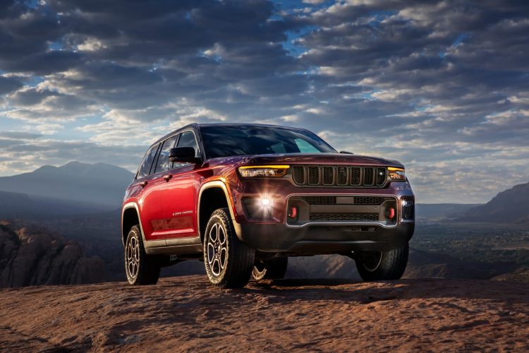 2022-Jeep-Grand-Cherokee-13.jpg 2022-Jeep-Grand-Cherokee-13.jpg