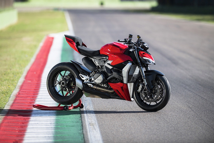 ducati-streetfighter-gets-new-entry-level-sports-naked-the-v2_2.jpeg