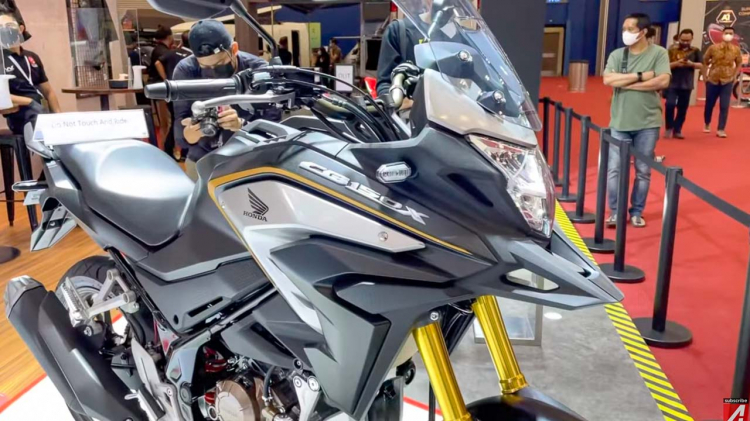 2022-honda-cb150x-adventure-motorcycle-debuts-4.jpeg