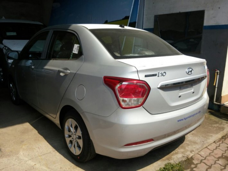 Muốn mua xe sedan grand i10 2015