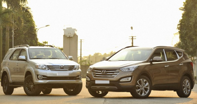 Hyundai SantaFe vs Toyota Fortuner : Lựa chọn 7 chỗ nào cho gia đình?