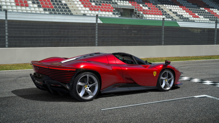 Ferrari Daytona SP3 2022 trình làng: hypercar giới hạn giá từ 2,3 triệu USD