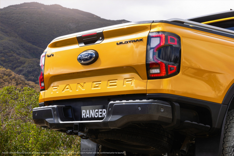 Đèn hậu Ford Ranger 2022.jpg