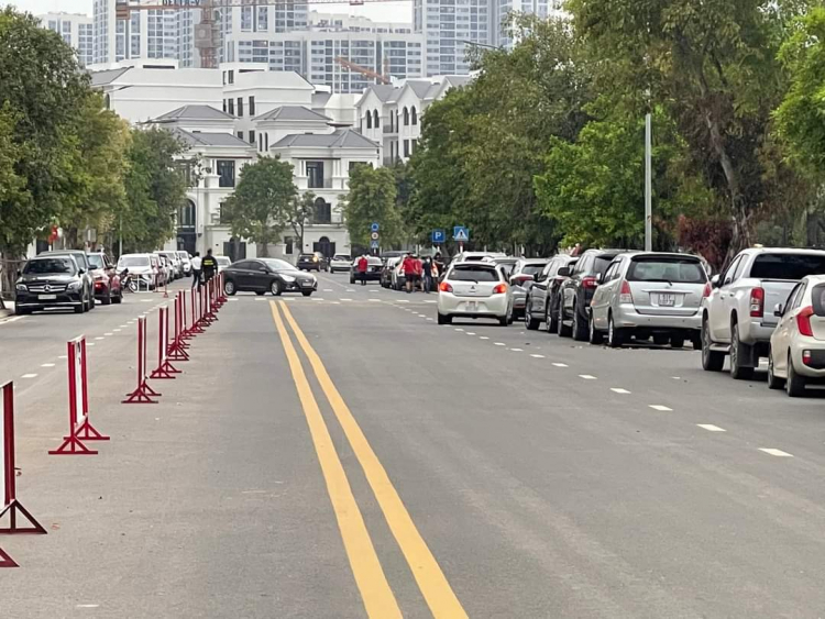 VINHOMES GRAND PARK QUẬN 9 LÀ CÁI “BẪY GẤU” CHO NHỮNG KHÁCH YÊU MÀU HỒNG! VINHOMES GRAND PARK QUẬN 9 LÀ CÁI “BẪY GẤU” CHO NHỮNG KHÁCH YÊU MÀU HỒNG!