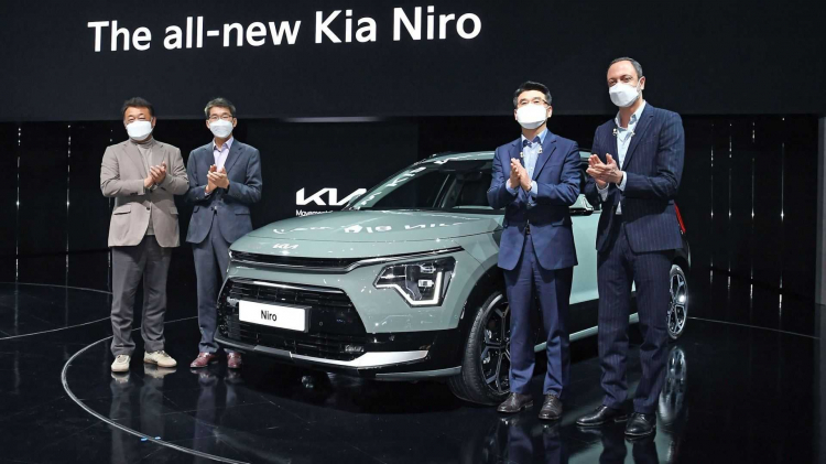 Cận cảnh Kia Niro 2023 vừa ra mắt: Nội thất đẳng cấp, sử dụng chất liệu tái chế