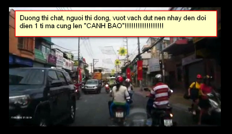 Các bác cẩn  thận với những người chạy 2 bánh như clip