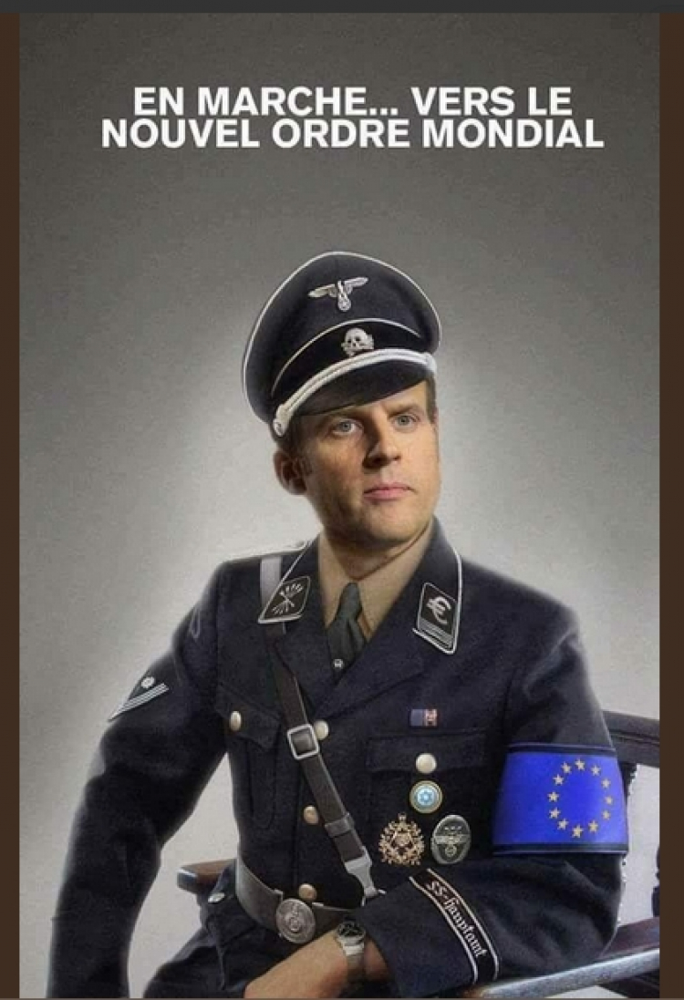 MACRON 3.jpg