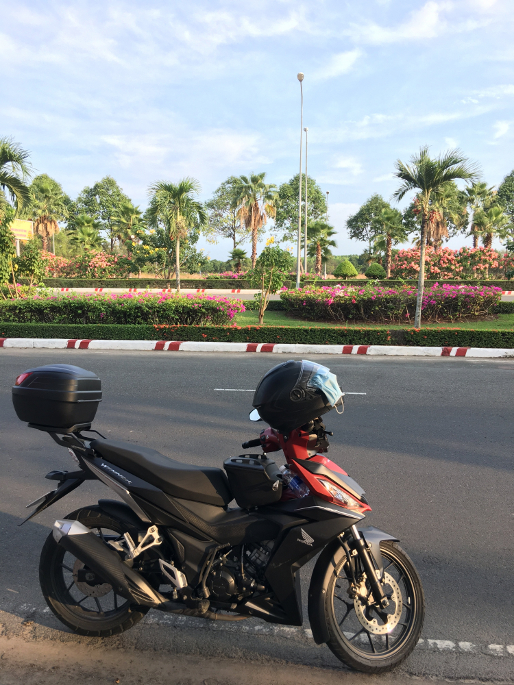 PL vs Tay ga phân khối trên 175cm3 con nào đi phố nhẹ nhàng PL vs Tay ga phân khối trên 175cm3 con nào đi phố nhẹ nhàng