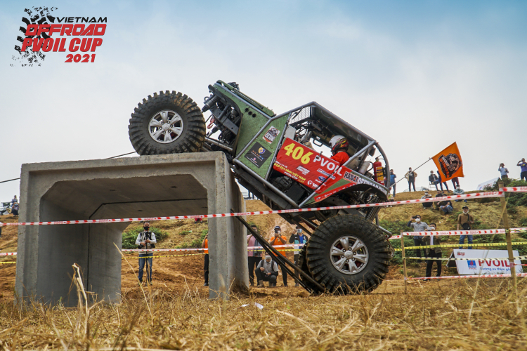 Xem xe offroad vượt chướng ngại vật tại Vietnam Offroad Cup 2021