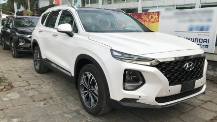 Hyundai-SantaFe-2019-May-Dau.jpg