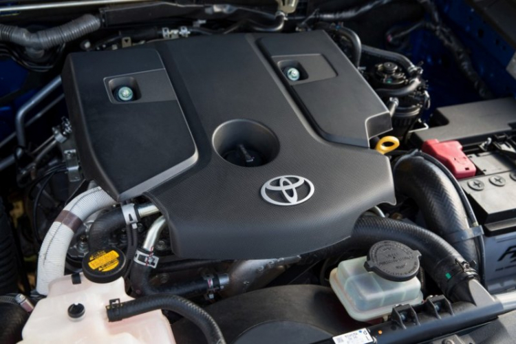 Toyota Hilux Revo 2015 chính thức ra mắt