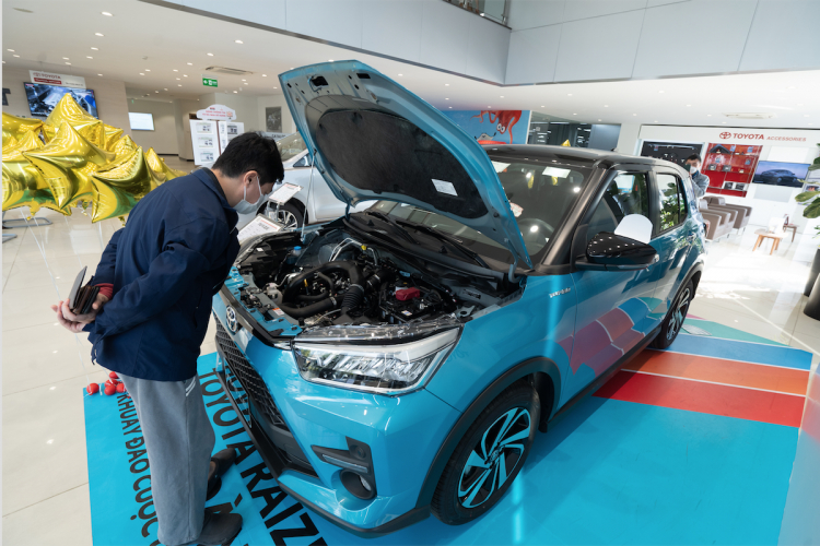 Trải nghiệm lái thử Toyota Raize 2021 tại đại lý, có bác nào thử chưa?