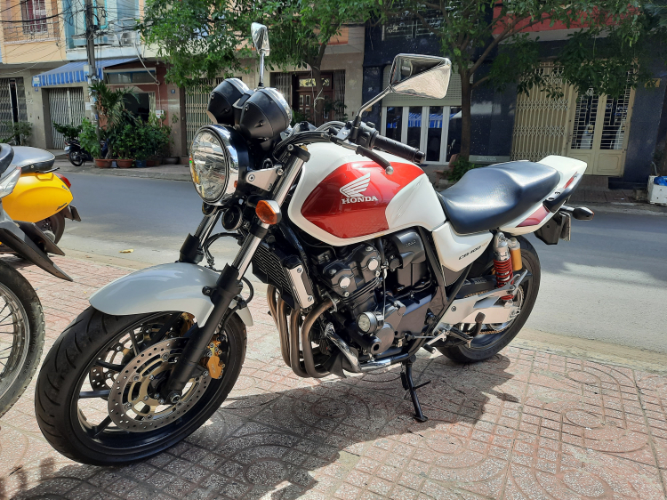 Tập tành với xe tay côn GSX150 Bandit - CBR150r - XSR155