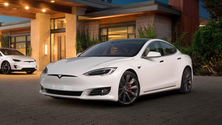 Tesla-Model-S-2020-4.jpg