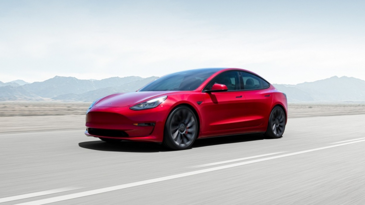 tesla-delivered-308600-evs-in-q4-2021-but-failed-to-reach-1-million-cars-in-total_7.jpg
