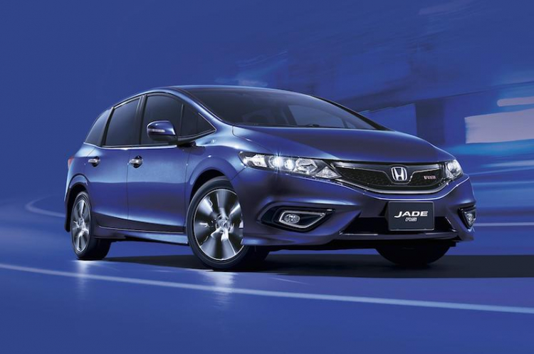 Honda Jade RS: xe gia đình 6 chỗ ngồi hấp dẫn