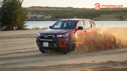 otosaigon_TOYOTA HILUX -16.jpg