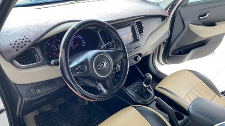 kia-rondo.jpg