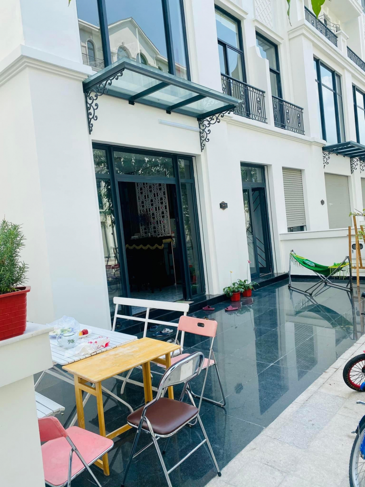 VINHOMES GRAND PARK QUẬN 9 LÀ CÁI “BẪY GẤU” CHO NHỮNG KHÁCH YÊU MÀU HỒNG!