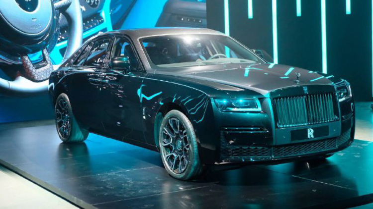Rolls-Royce Ghost Black Badge 2022 được phân phối chính hãng tại Việt Nam: giá từ 33,7 tỷ đồng