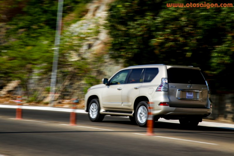 Vì sao người Việt chuộng Lexus GX460 ?